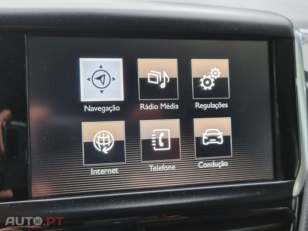 Peugeot 2008 1.6 BlueHDi Allure