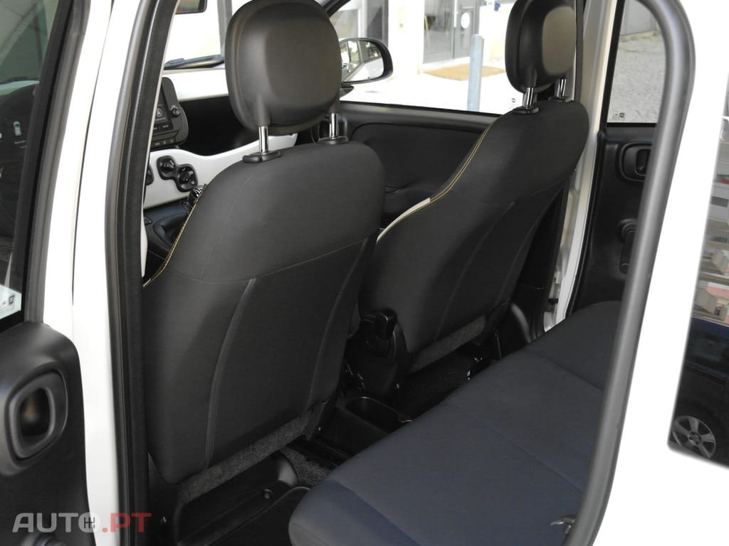 Fiat Panda Pandina 1.0 Hybrid — fotografia 15