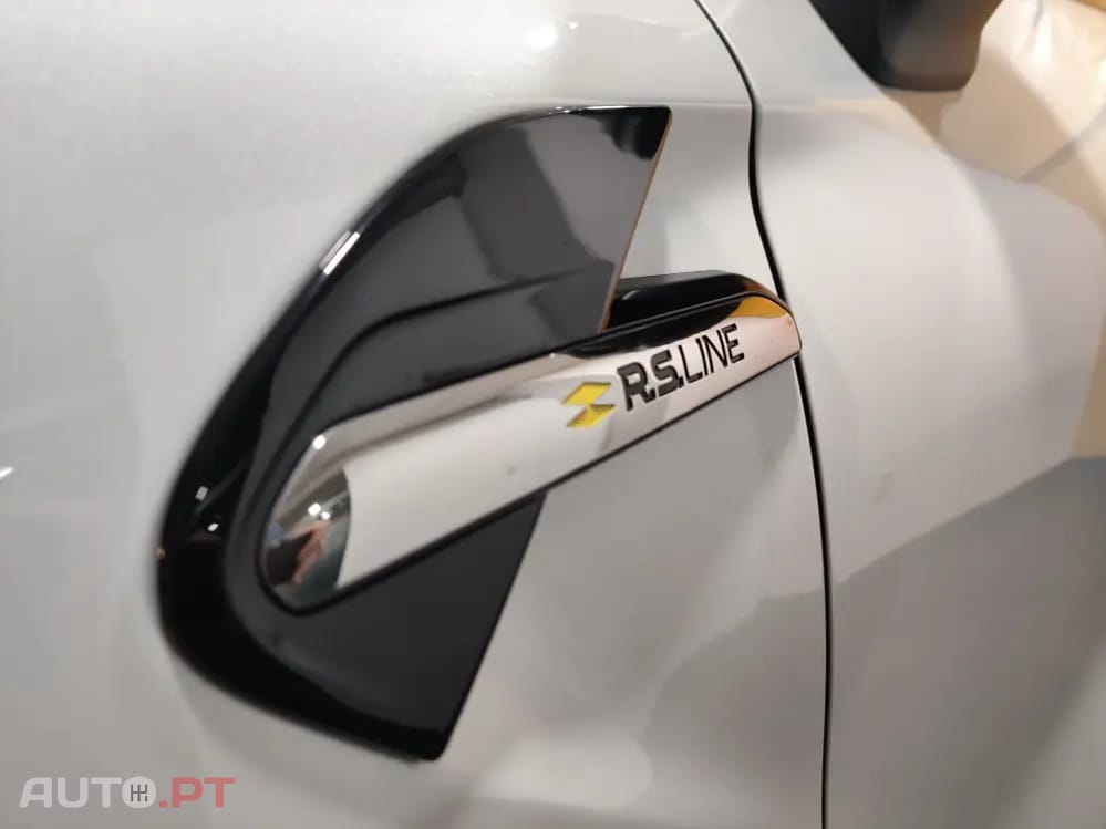 Renault Captur 1.0 TCe RS Line