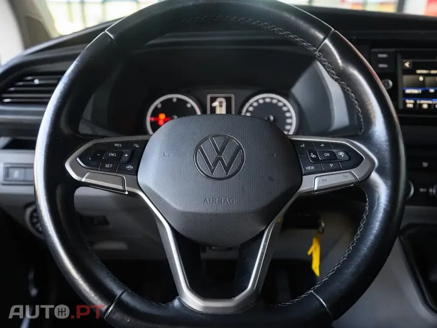 Volkswagen Caravelle 2.0 TDi CD Longa Extra AC