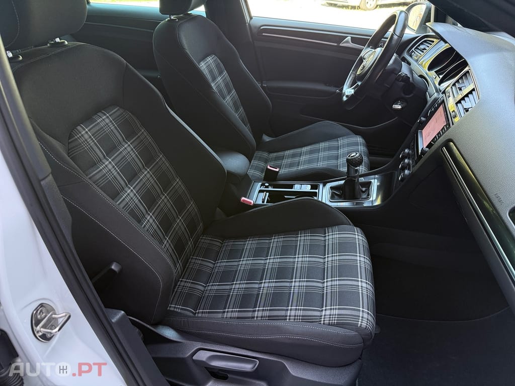 Volkswagen Golf 2.0 TDi GTD