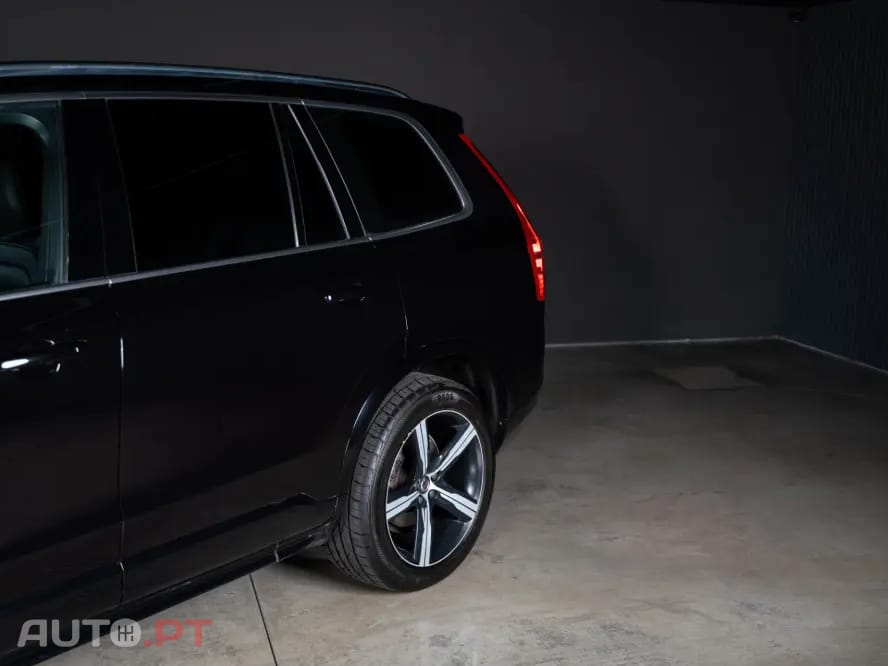 Volvo XC90 2.0 D4 R-Design
