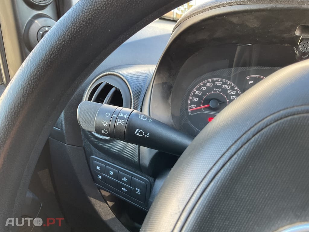 Fiat Fiorino 1.3 M-jet Adventure com 1GD