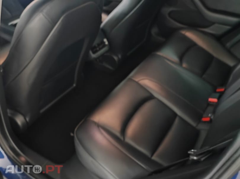 Tesla Model 3 Standard Range Plus RWD