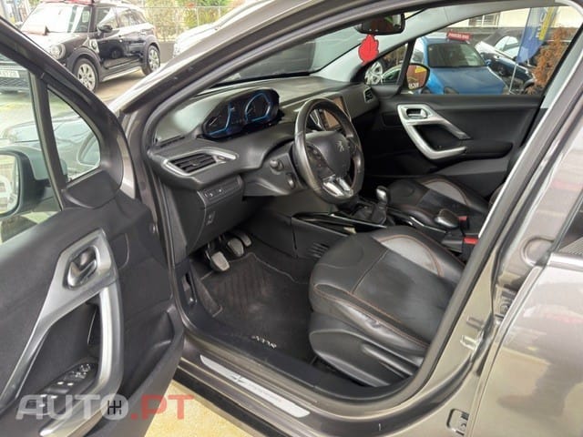 Peugeot 2008 PureTech 82 Signature