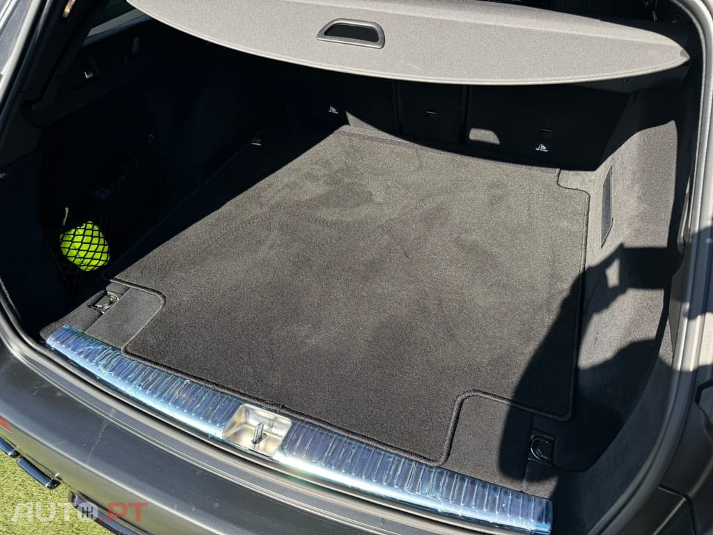 Mercedes-Benz E 220 d AMG Line