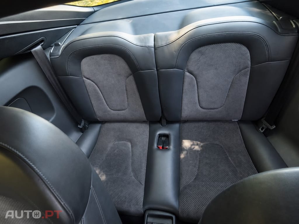 Audi TT 2.0 TDI quattro S-line