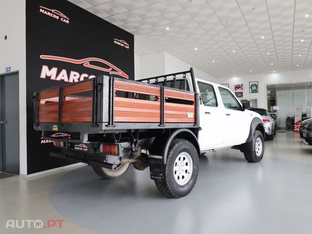 Nissan Navara 2.5 d