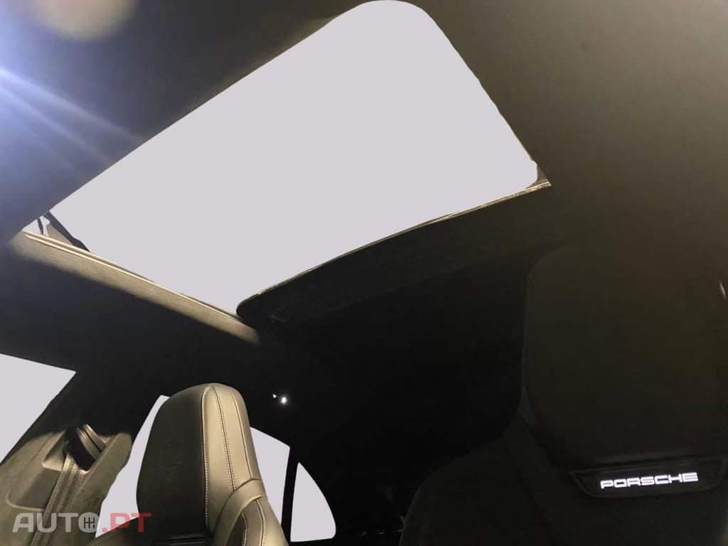 Porsche Macan I.V.A DEDUTIVEL Turbo