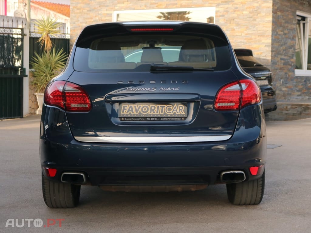 Porsche Cayenne S Hybrid