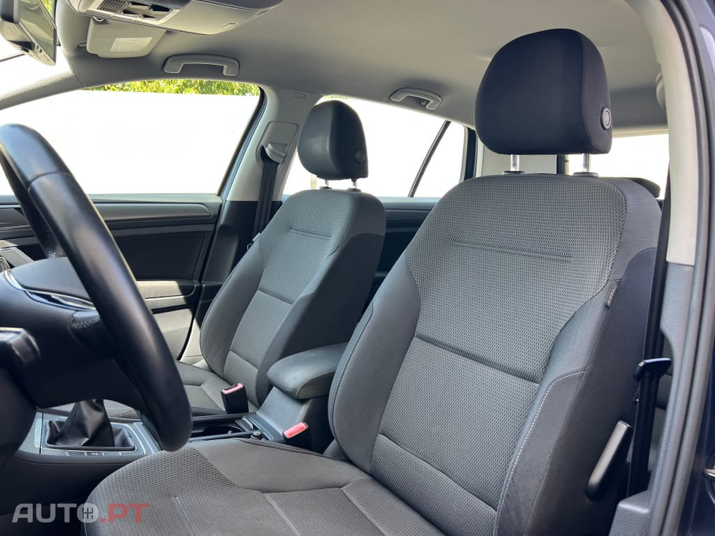 Volkswagen Golf 1.6 TDi Confortline