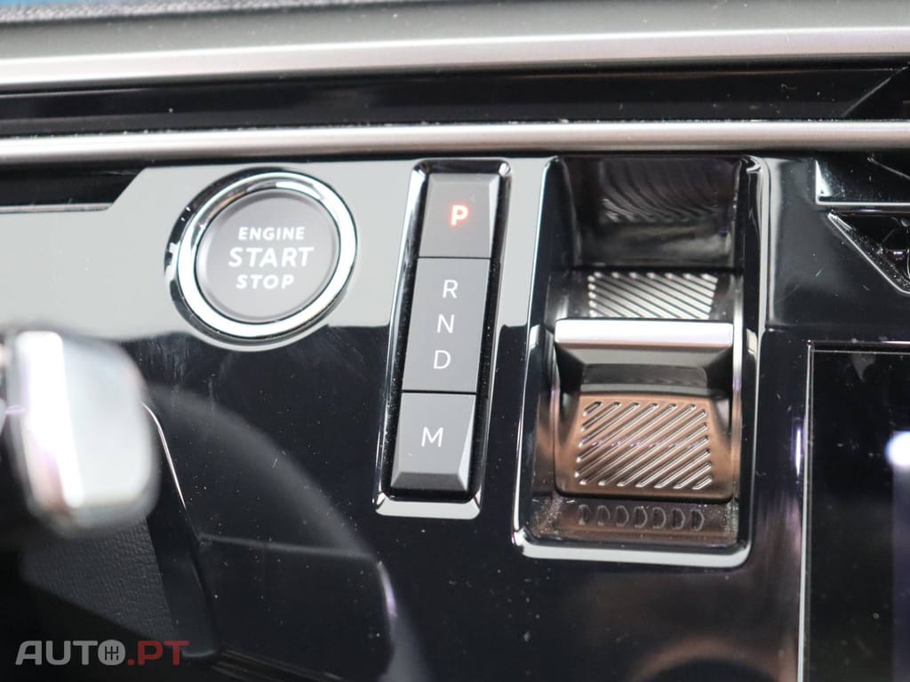 Peugeot 3008 Hybrid 145 e-DCS6 Allure I.V.A DEDUTIVEL 