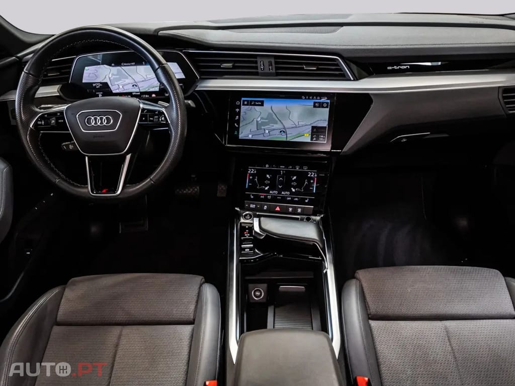 Audi E-Tron I.V.A DEDUTÍVEL 55 S LINE BLACK 21Z