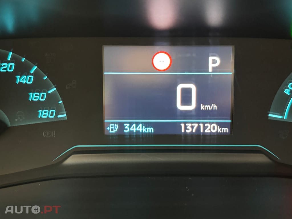 Peugeot E-208 50 kWh Active