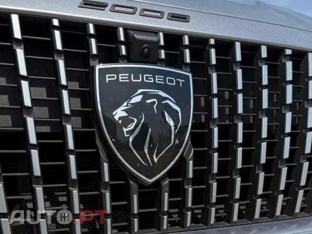 Peugeot 2008 PureTech 130 EAT8 GT