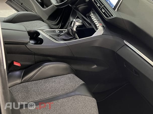 Peugeot 3008 1.2 PureTech Active Pack