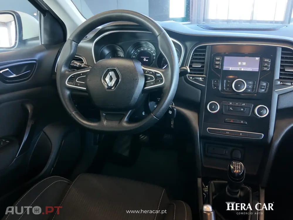 Renault Mégane Outro