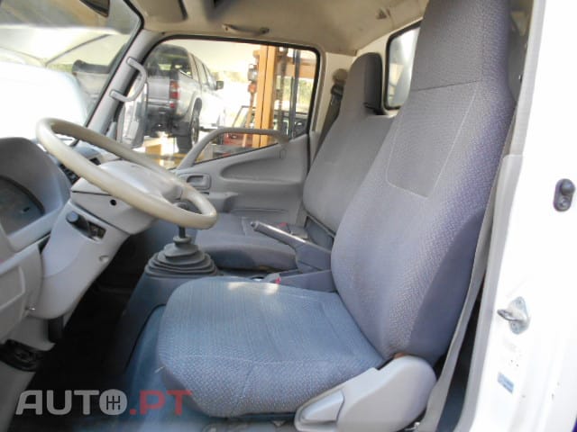 Toyota Dyna M35.25 3.0D-4D BÁSCULA NOVA