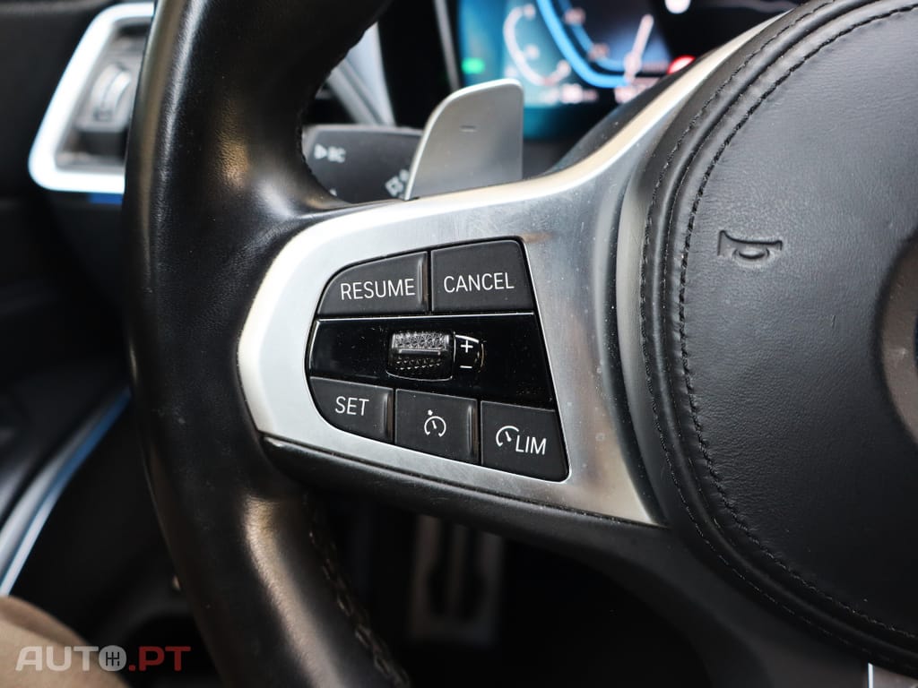 BMW 330 e Touring Pack M Auto.