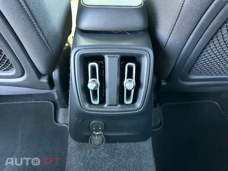 Volvo XC40 1.5 T4 PHEV Inscription Expression