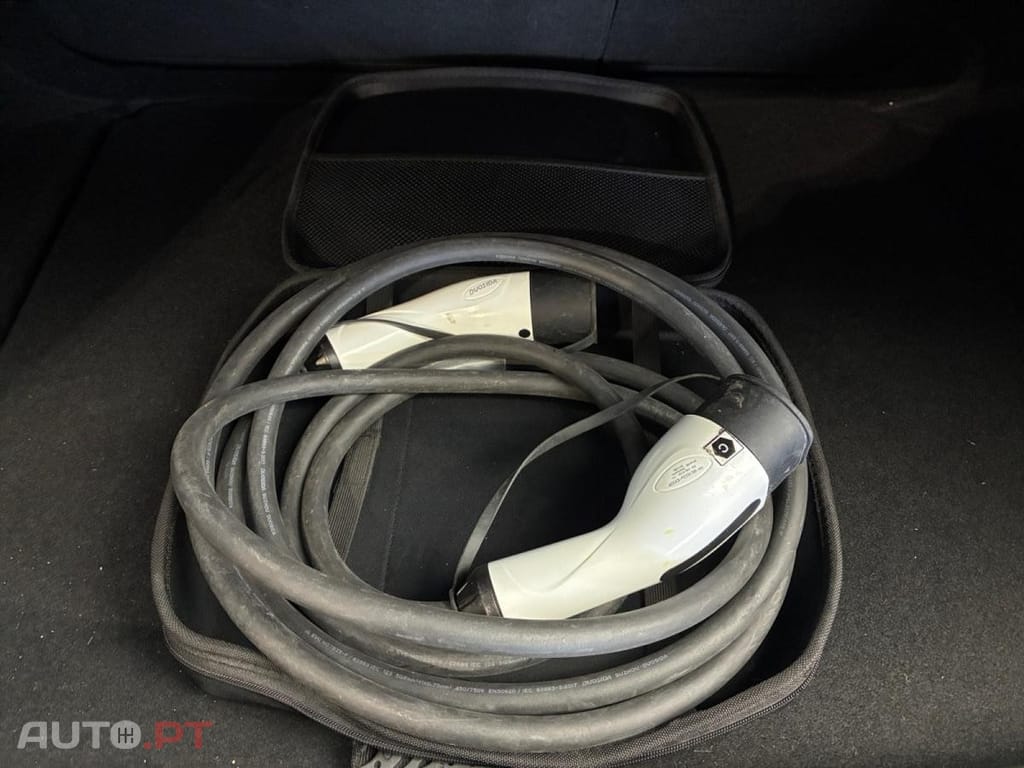 MG MG4 EV Standard 2WD