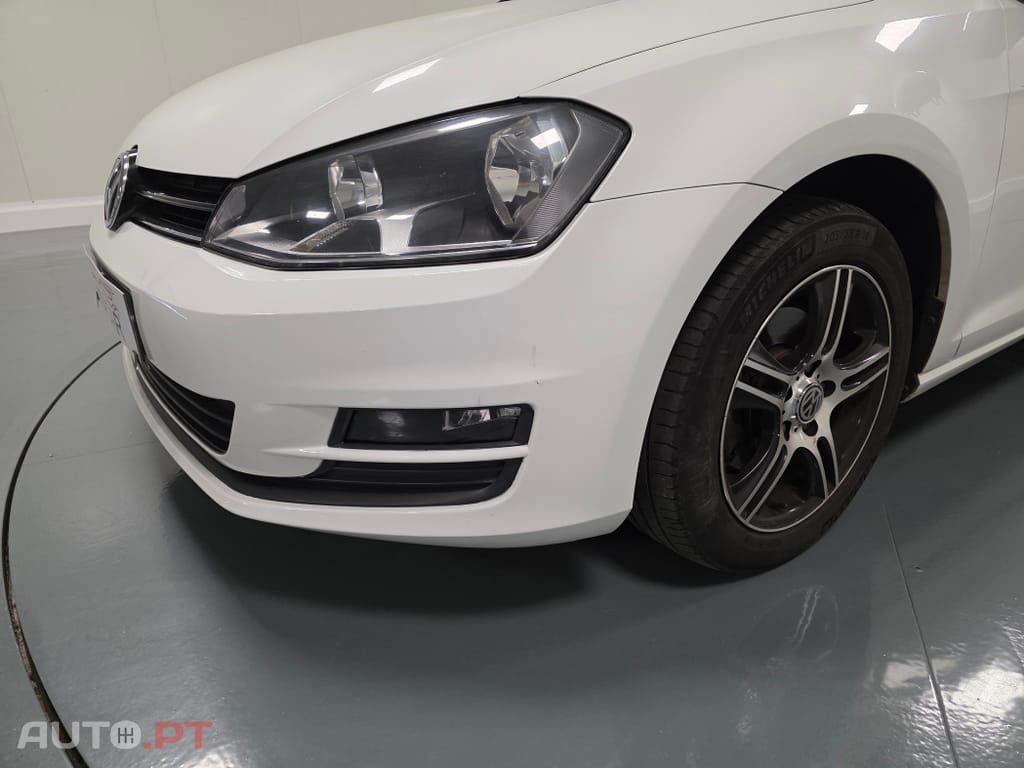 Volkswagen Golf 1.6 HDI CONFORTLINE