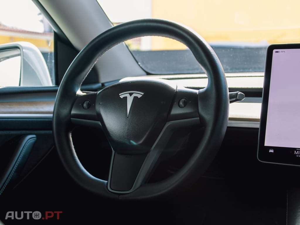 Tesla Model Y Long Range Dual Motor AWD