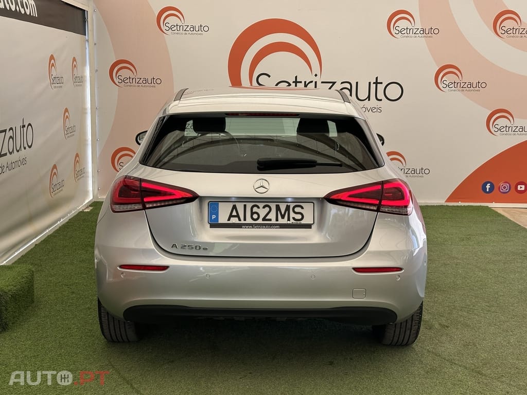 Mercedes-Benz A 250 e Style Plus