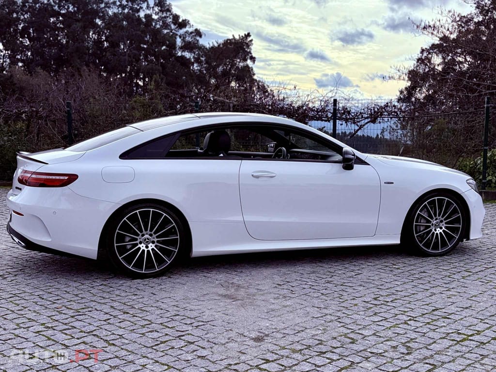 Mercedes-Benz E 220 d AMG Line