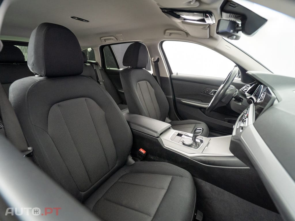 BMW 320 d Auto
