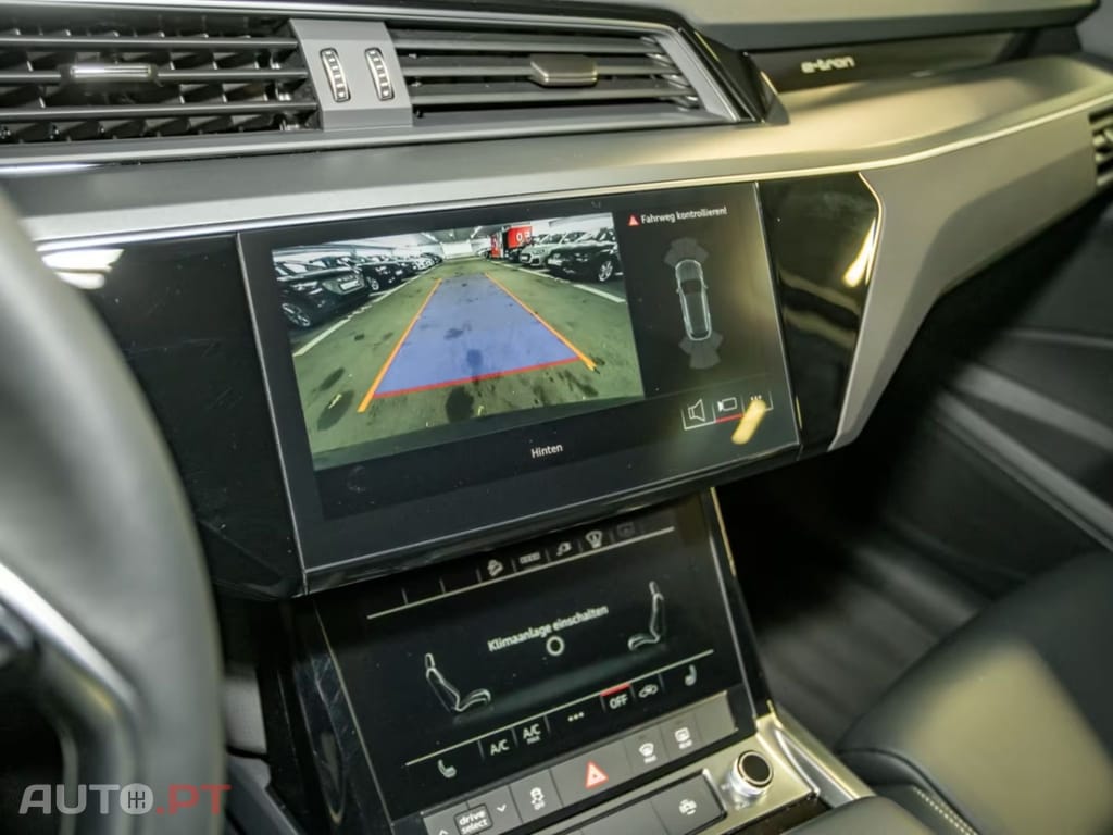 Audi Q8 e-tron Advanced 50 quattro 