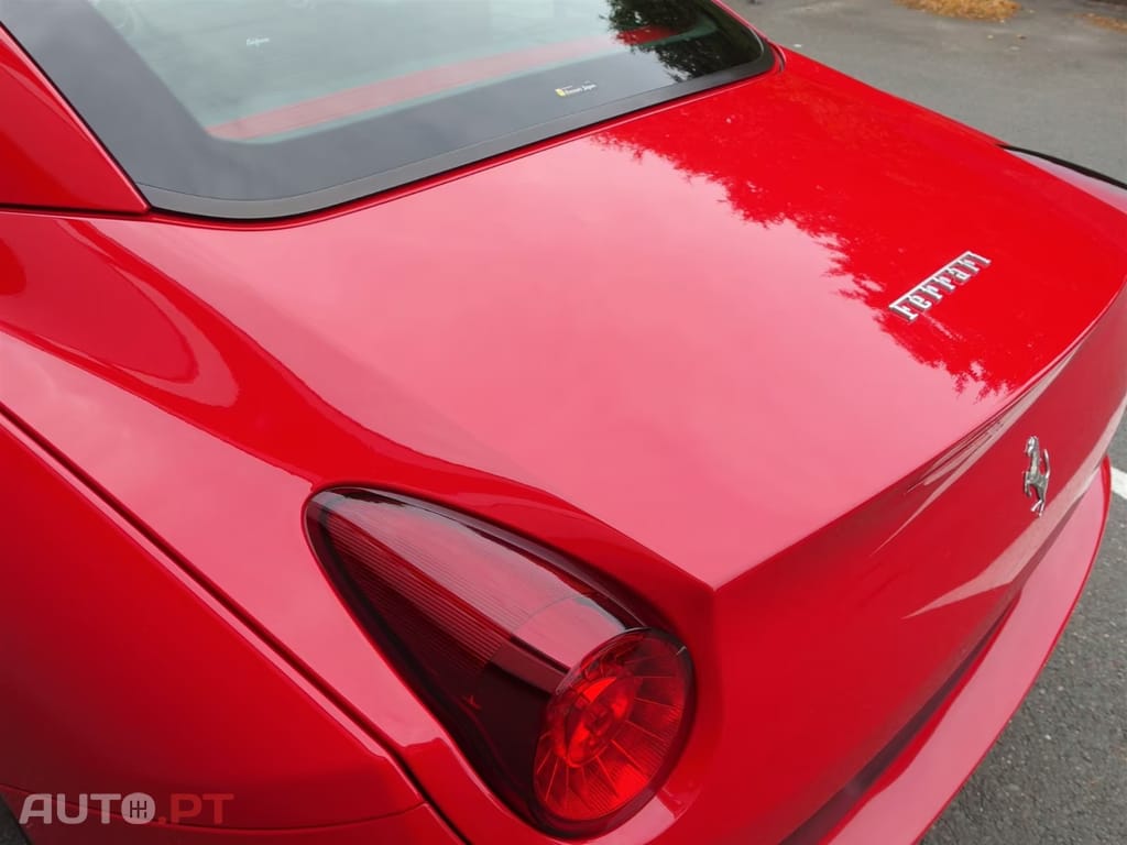 Ferrari California 4.3 V8 30
