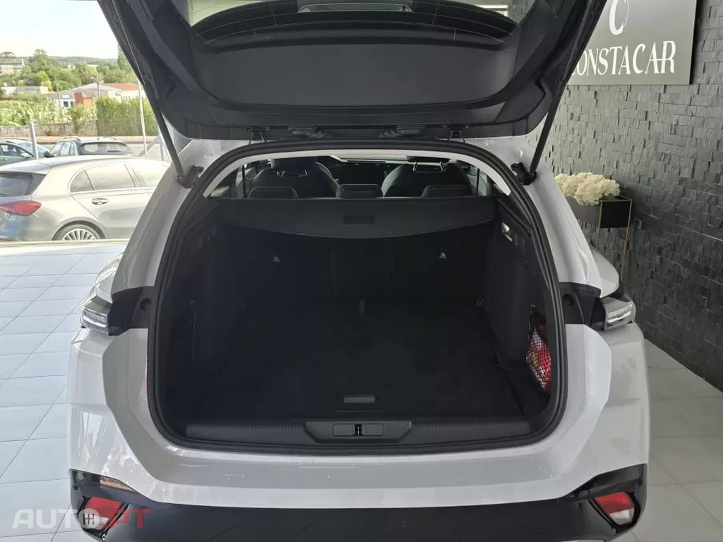 Peugeot 308 SW 1.2 PureTech Allure EAT8