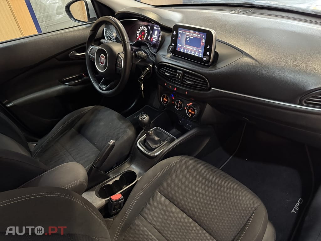 Fiat Tipo 1.3 M-Jet Lounge