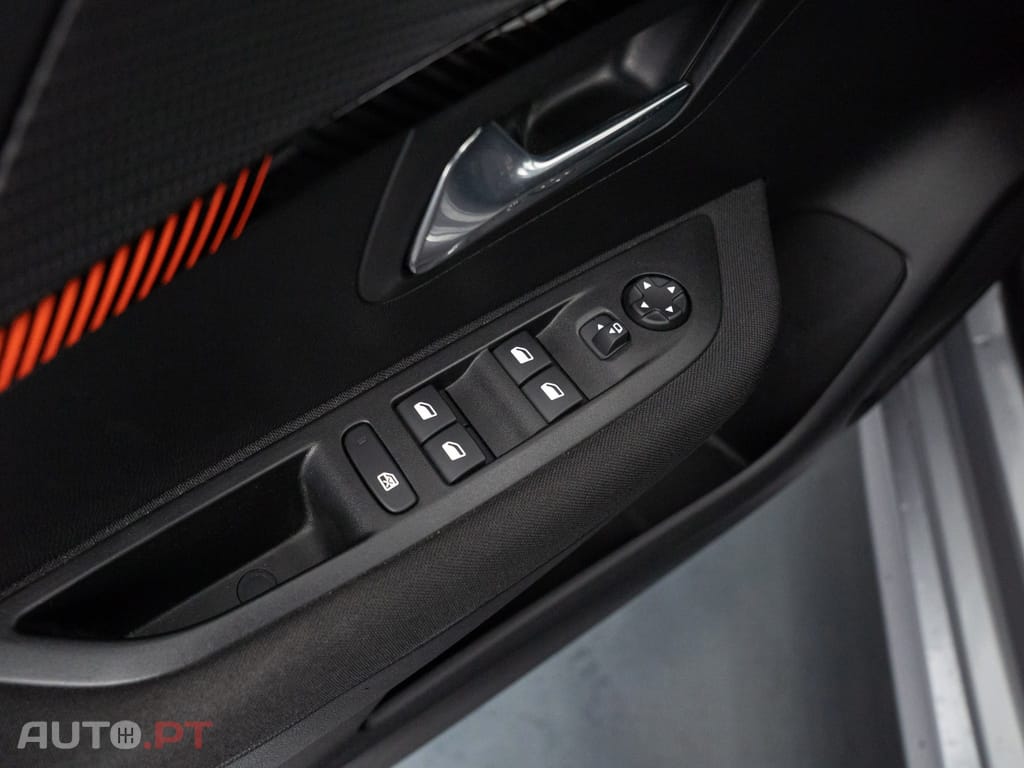 Peugeot E-208 50 kWh Active Pack