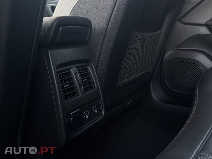 Renault Captur 1.6 E-Tech Full Hybrid Evolution