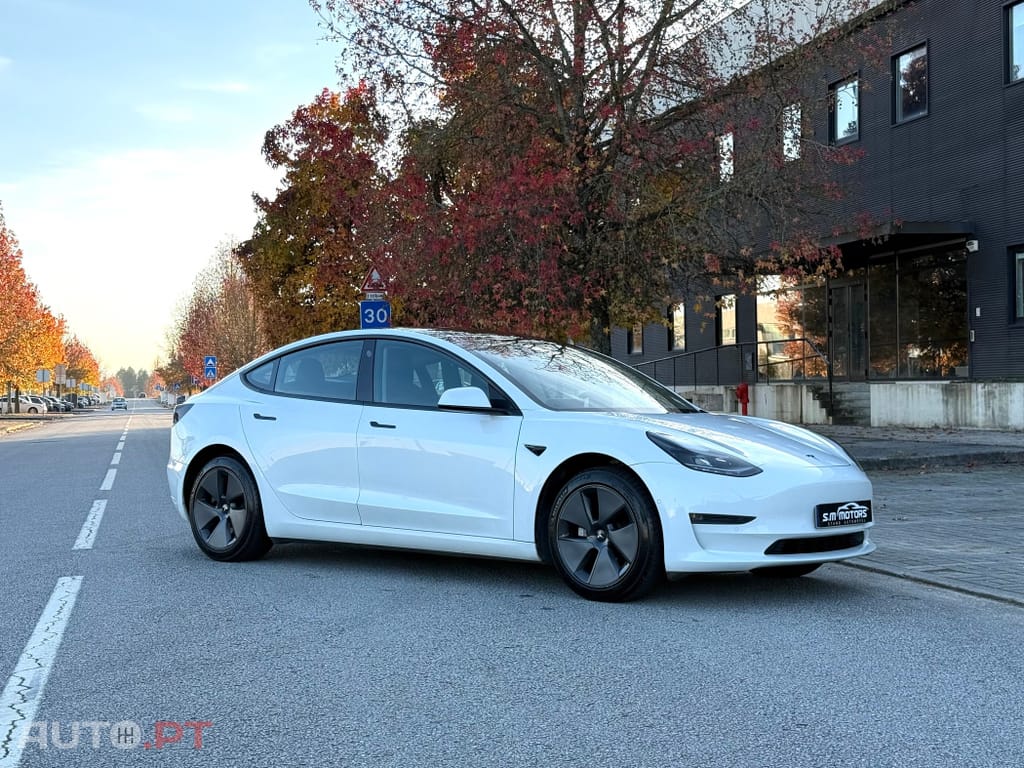 Tesla Model 3 Long-Range Dual Motor AWD