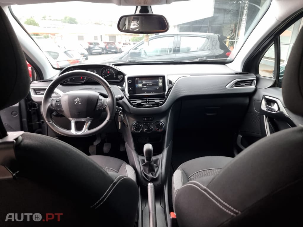 Peugeot 208 1.2 PureTech Style