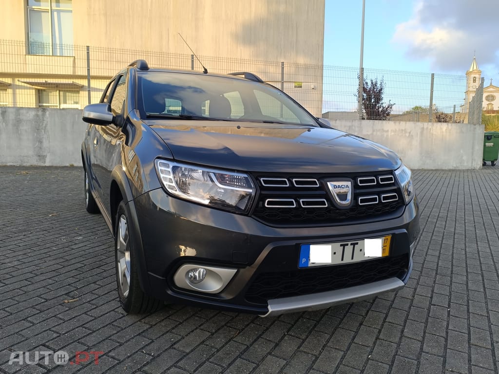Dacia Logan MCV 0.9 TCe Stepway - Nacional