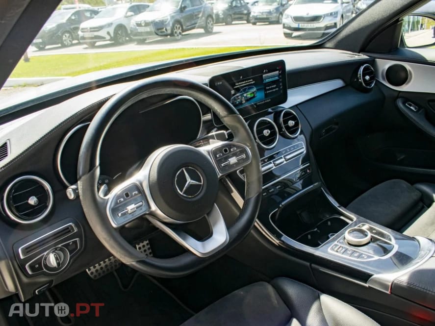 Mercedes-Benz C 300 de AMG Line Night Edition Station