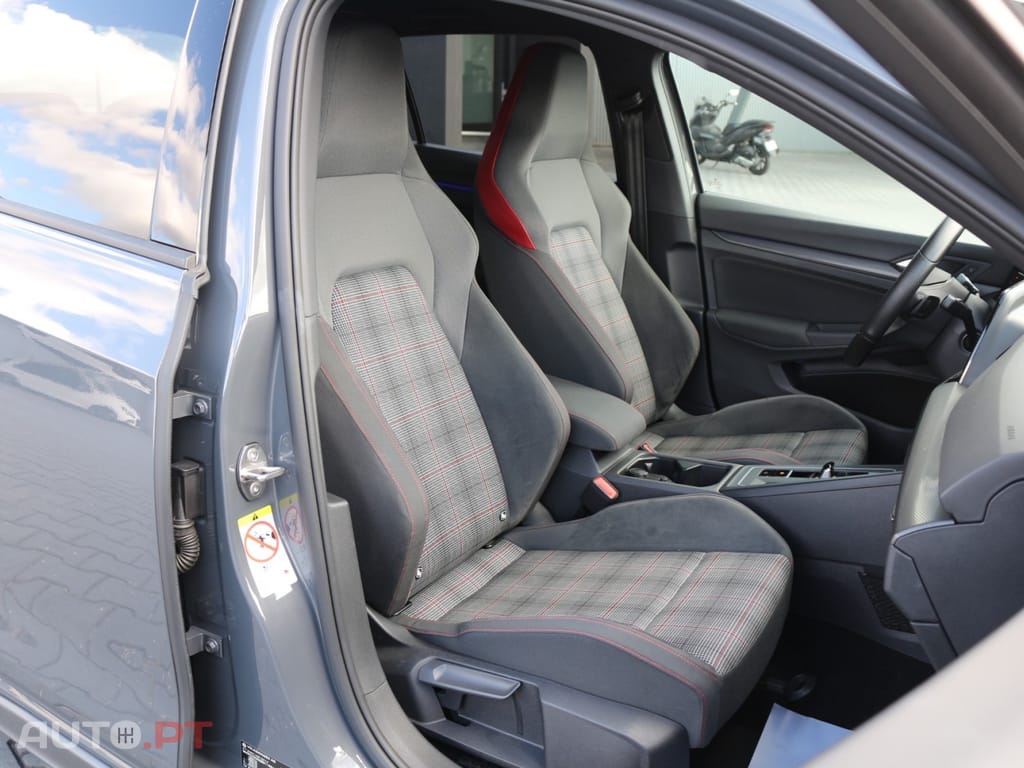 Volkswagen Golf 2.0 TSi GTi DSG Performance