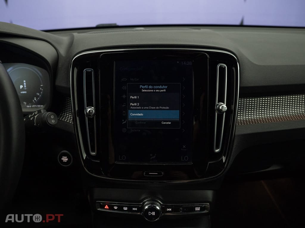 Volvo XC40 1.5 T5 PHEV R-Design Expression