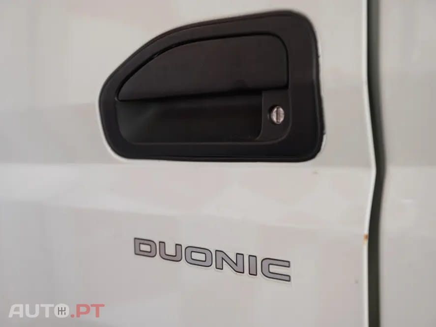 Mitsubishi Canter 3C13 c/ bascula