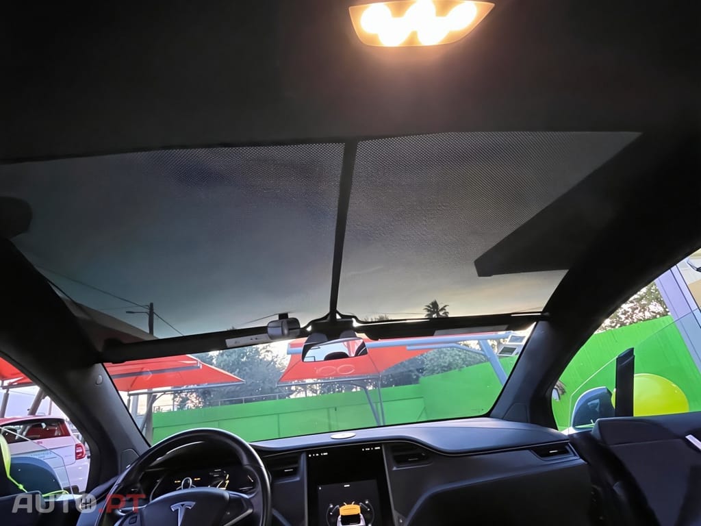 Tesla Model X 100D