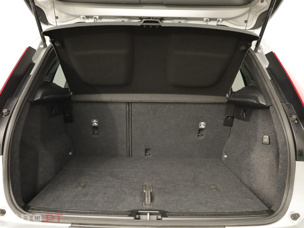 Volvo XC40 XC40 2.0 B3 Essential