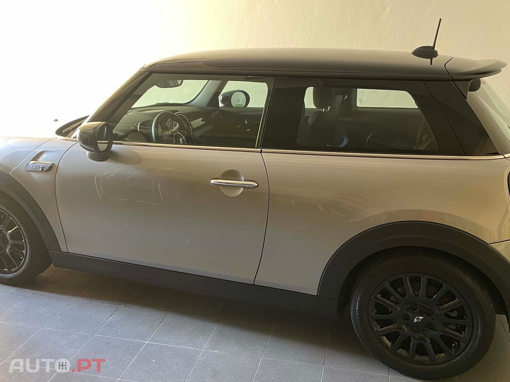MINI Electric COOPER SE