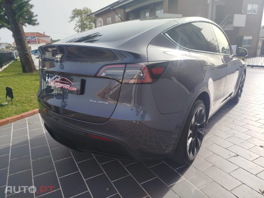 Tesla Model Y Long Range Tração Integral