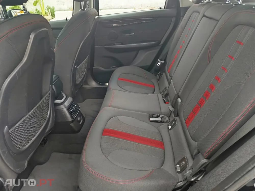 BMW 218 i Sport Line