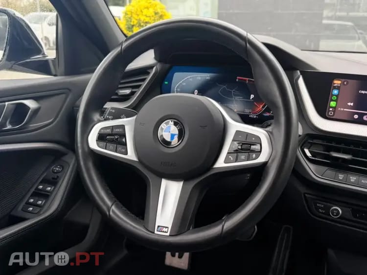 BMW 116 d Pack Desportivo M Auto