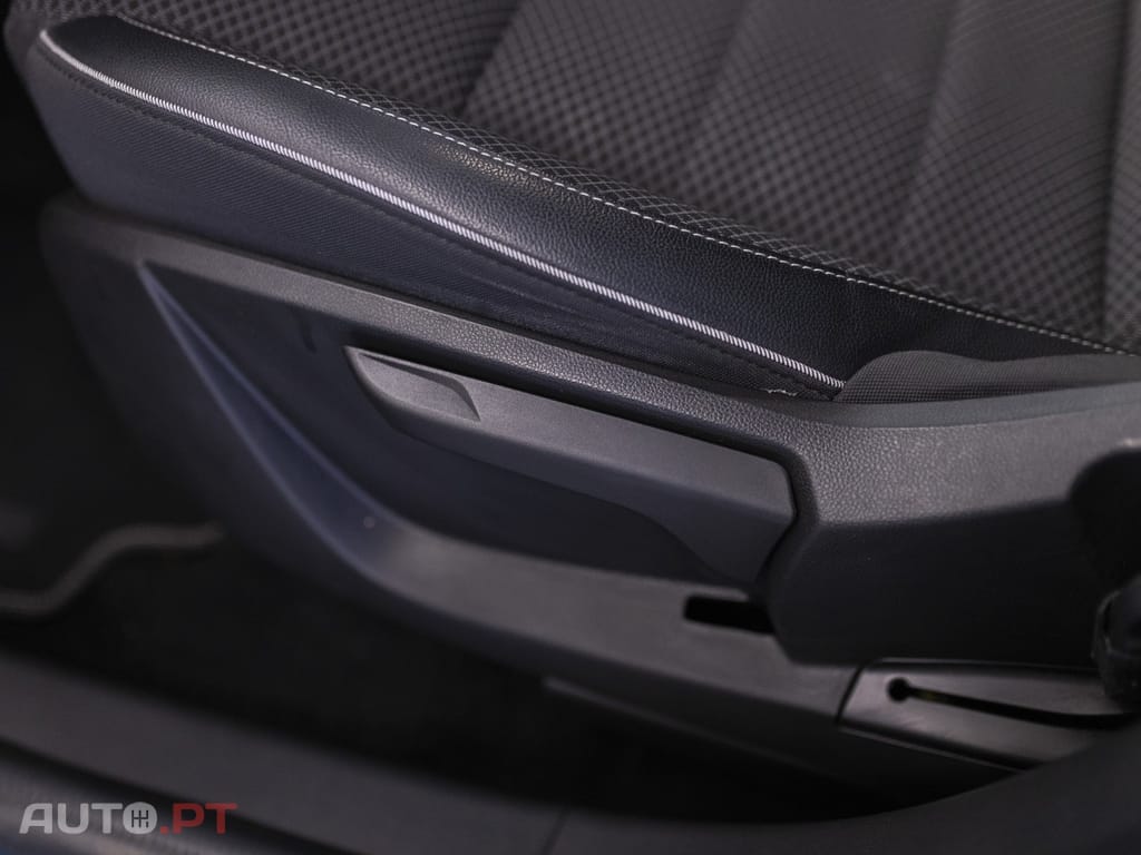 Renault Arkana 1.6 E-Tech Intens